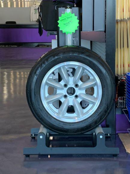 MaxShine Wheel Stand/ Tire Roller Action